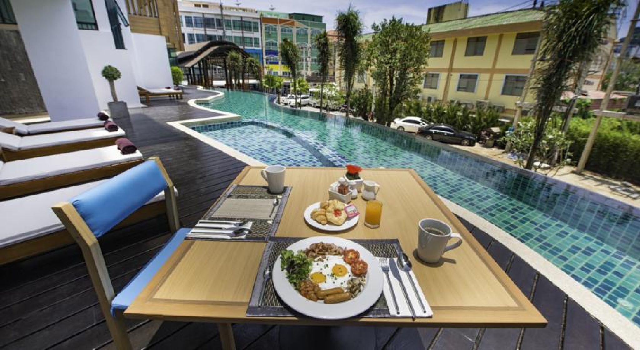 The Lunar Patong Hotel