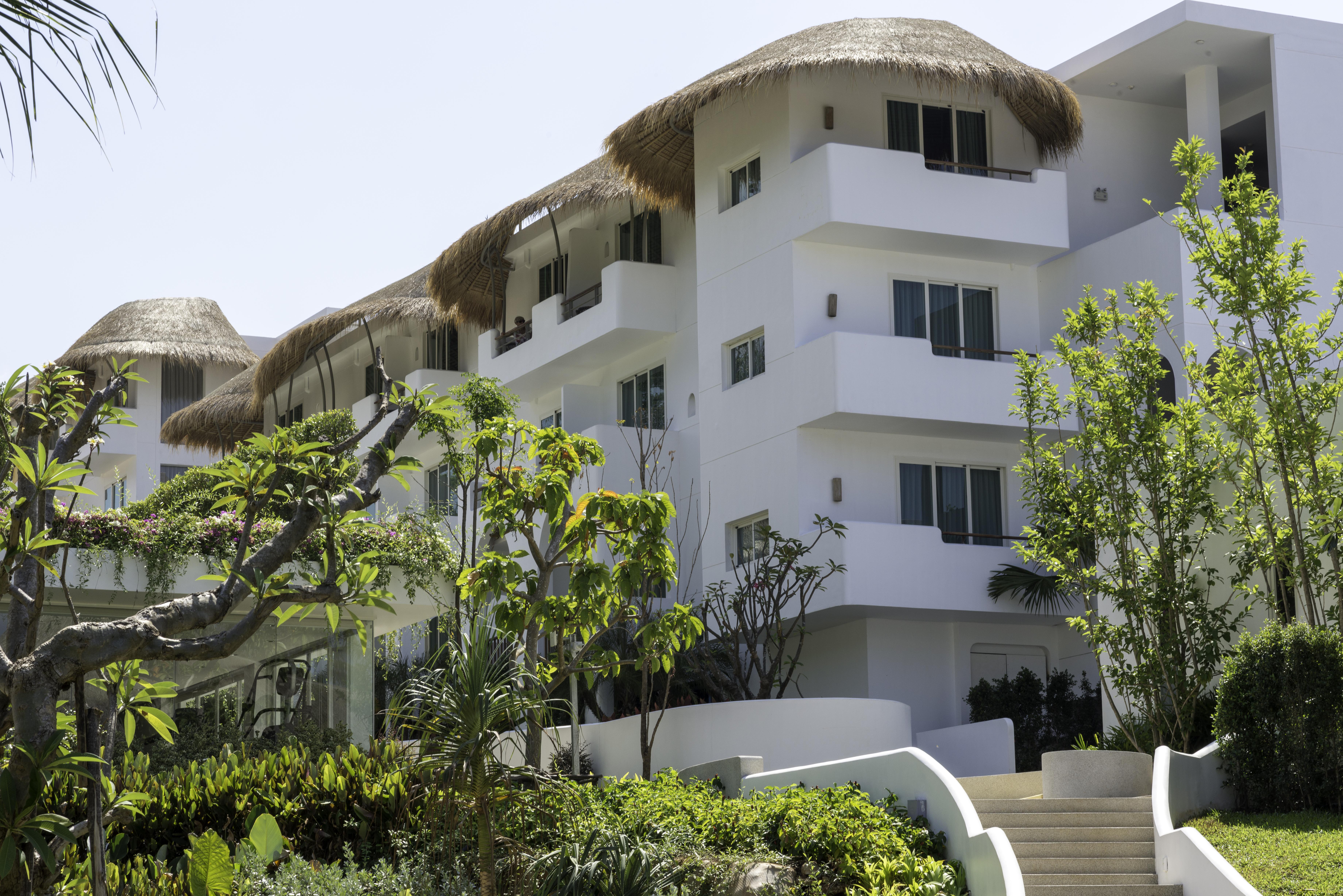 Eden Khaolak And A Lopesan Collection - Sha Extra