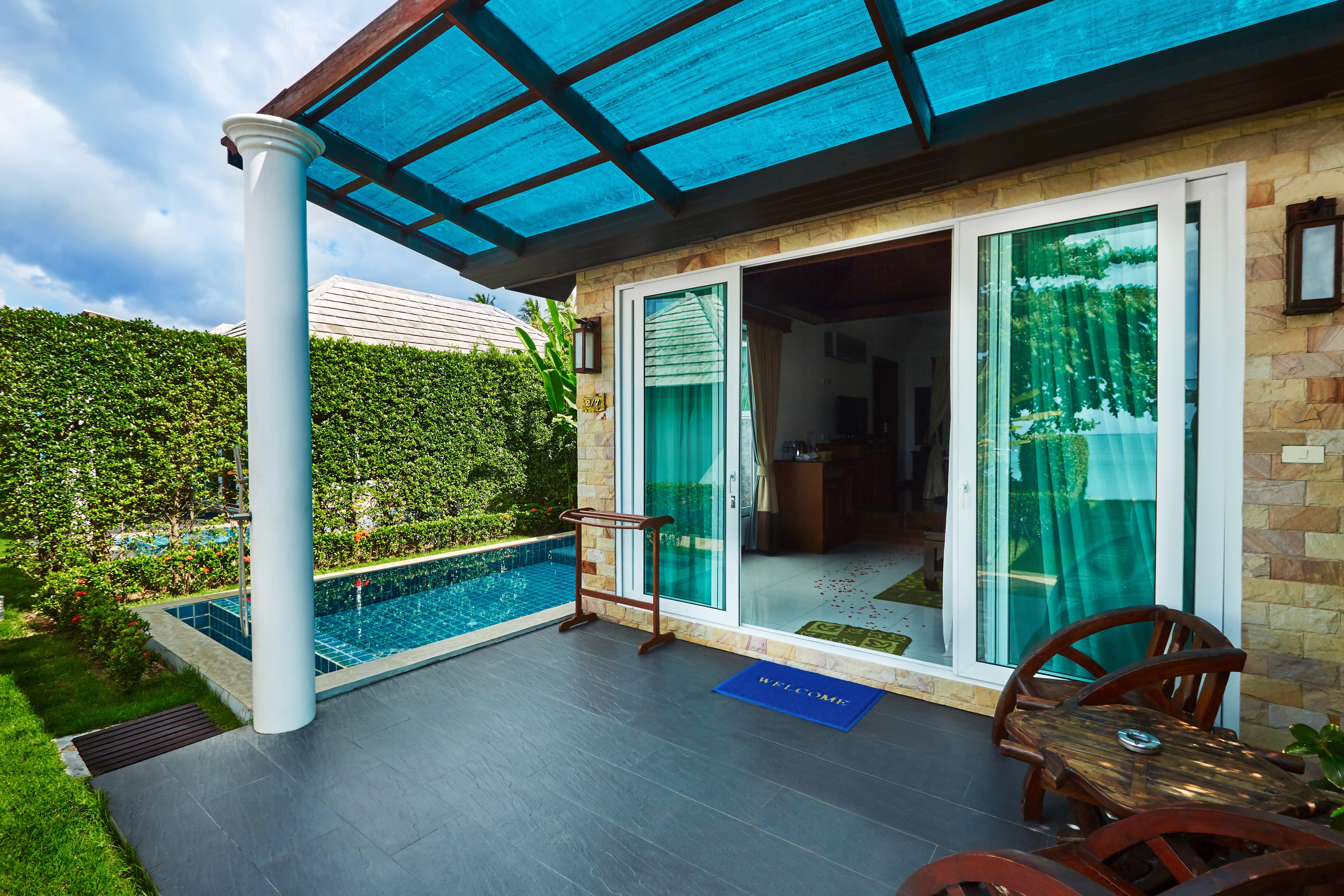 Sea Valley Lipa Noi