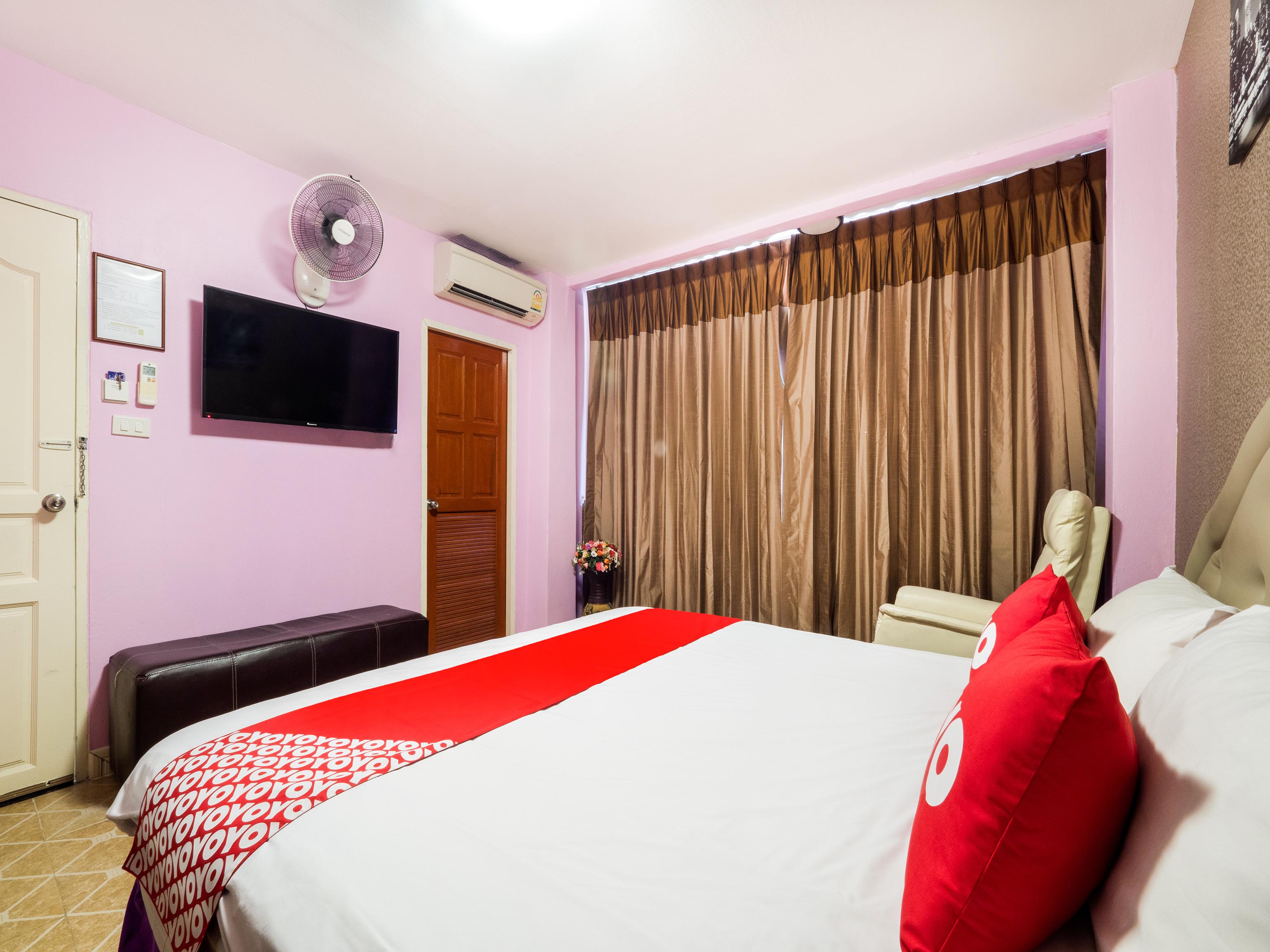 Oyo 75375 Lisa Hotel