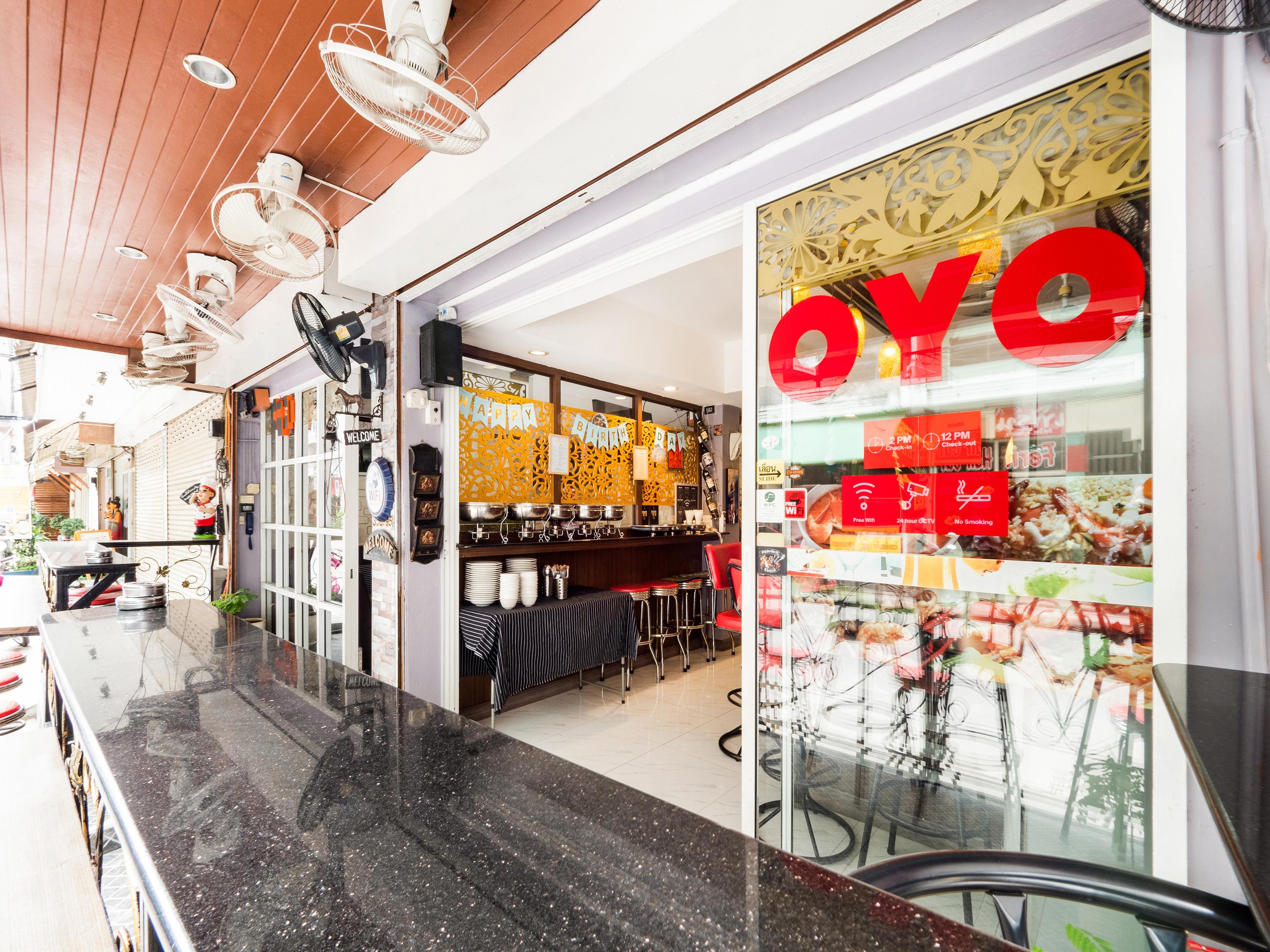 Oyo 75375 Lisa Hotel Jomtien Beach