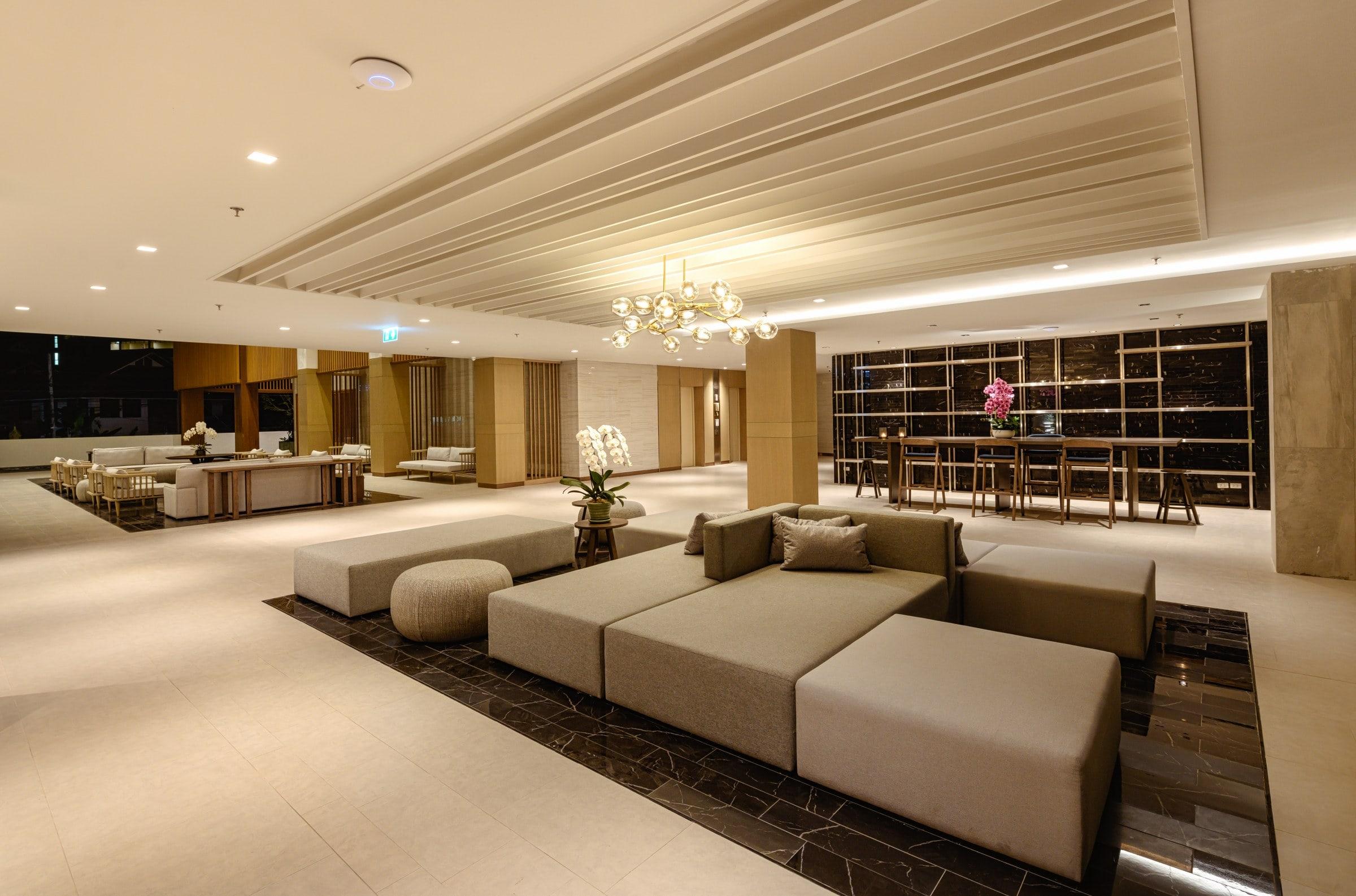 Hotel Isanook & HHQ