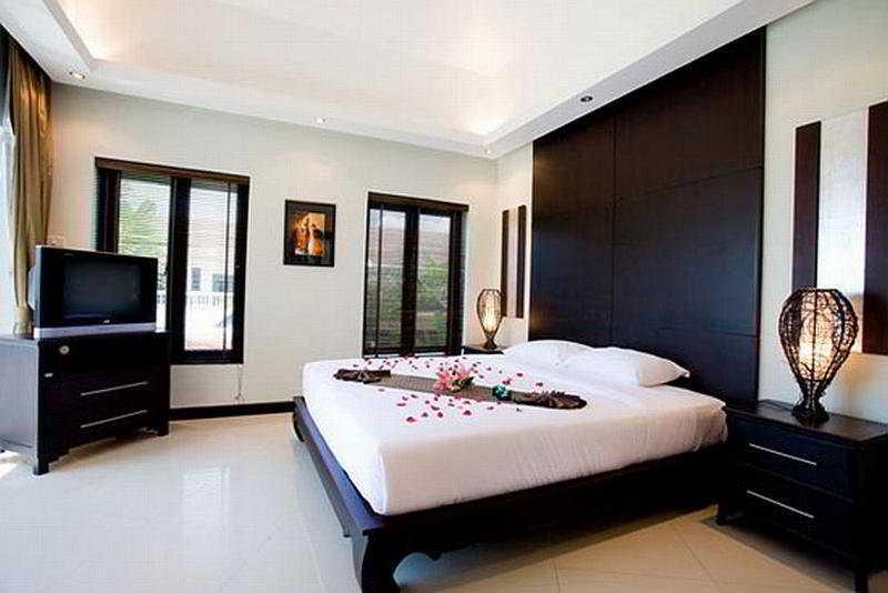 Palm Grove Resort, Pattaya Resort