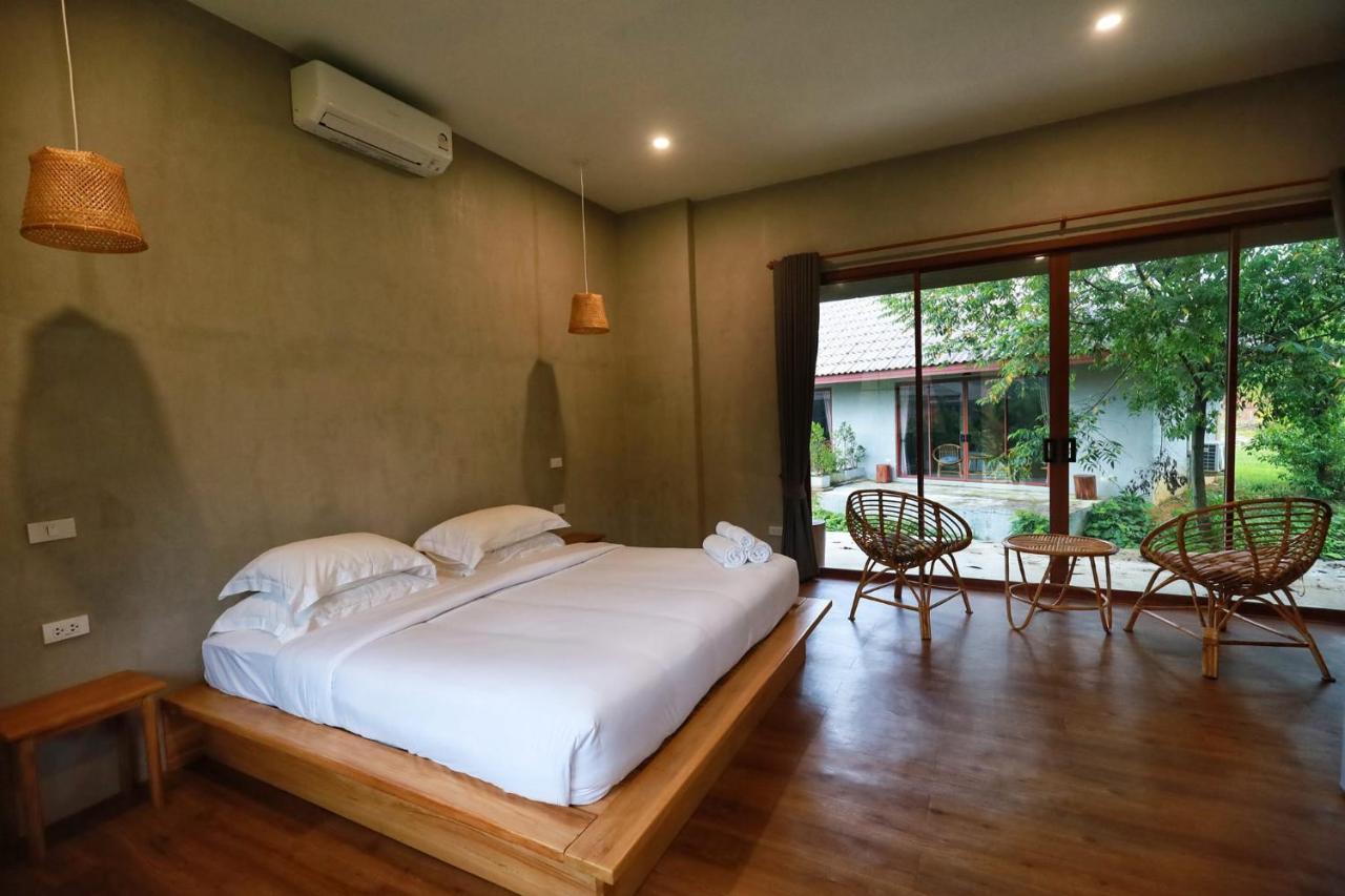 The Liveliwoods Guest house Khao Sok National Park
