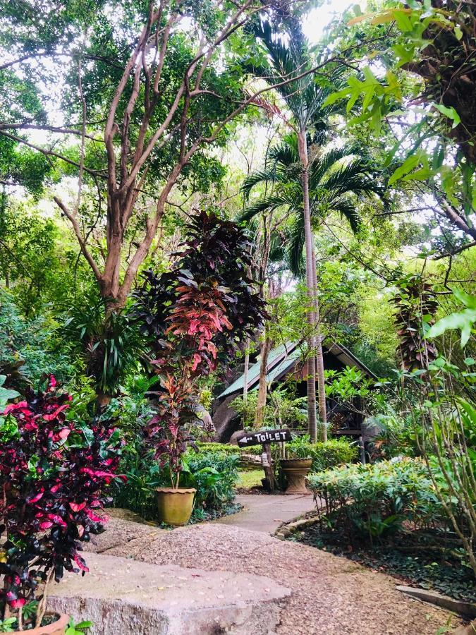 Bambu Huts Baan Tai