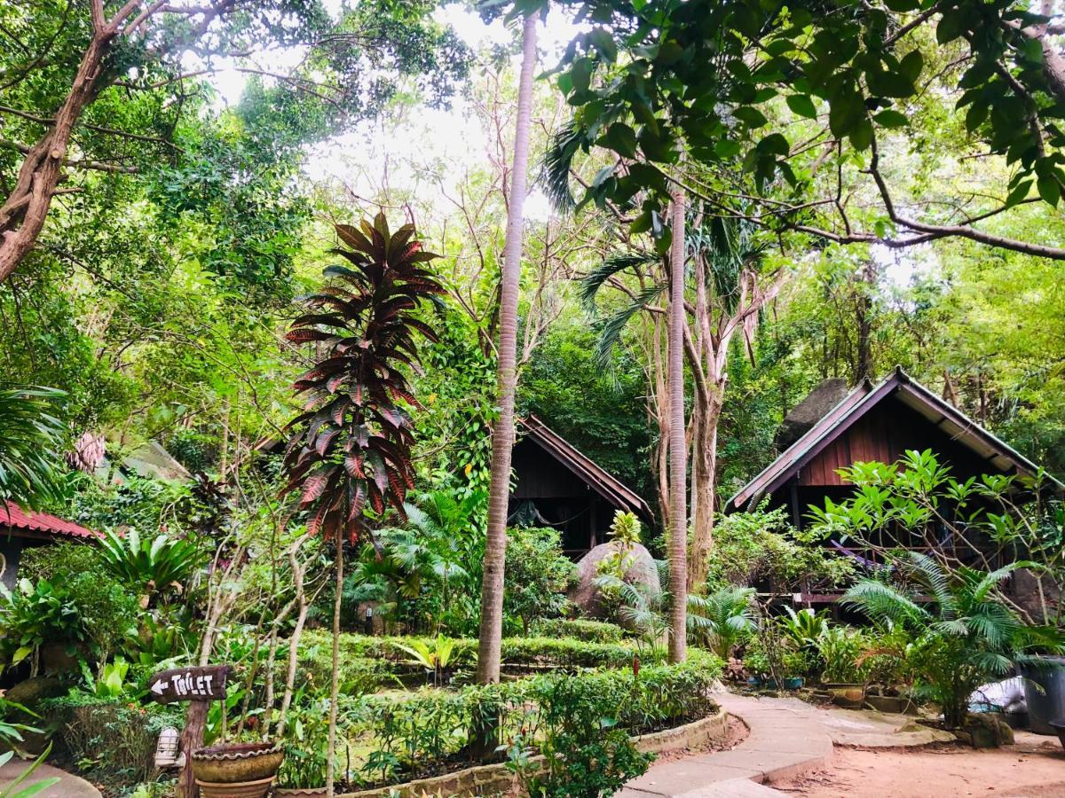 Bambu Huts Resort Baan Tai