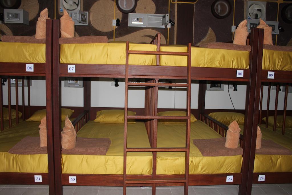Hostel The Ship