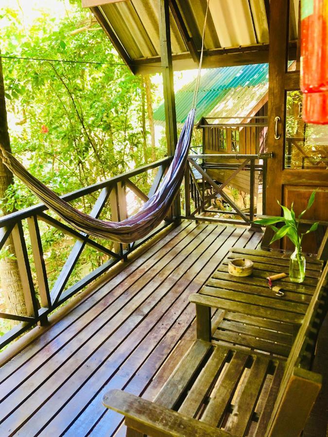 Bambu Huts Resort Baan Tai
