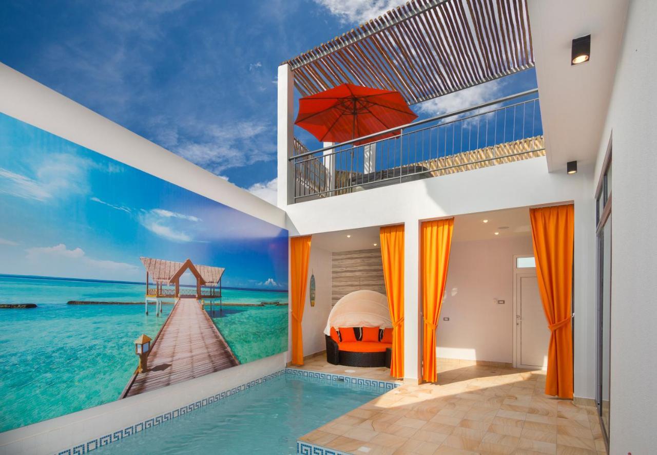 Tropicana Pool