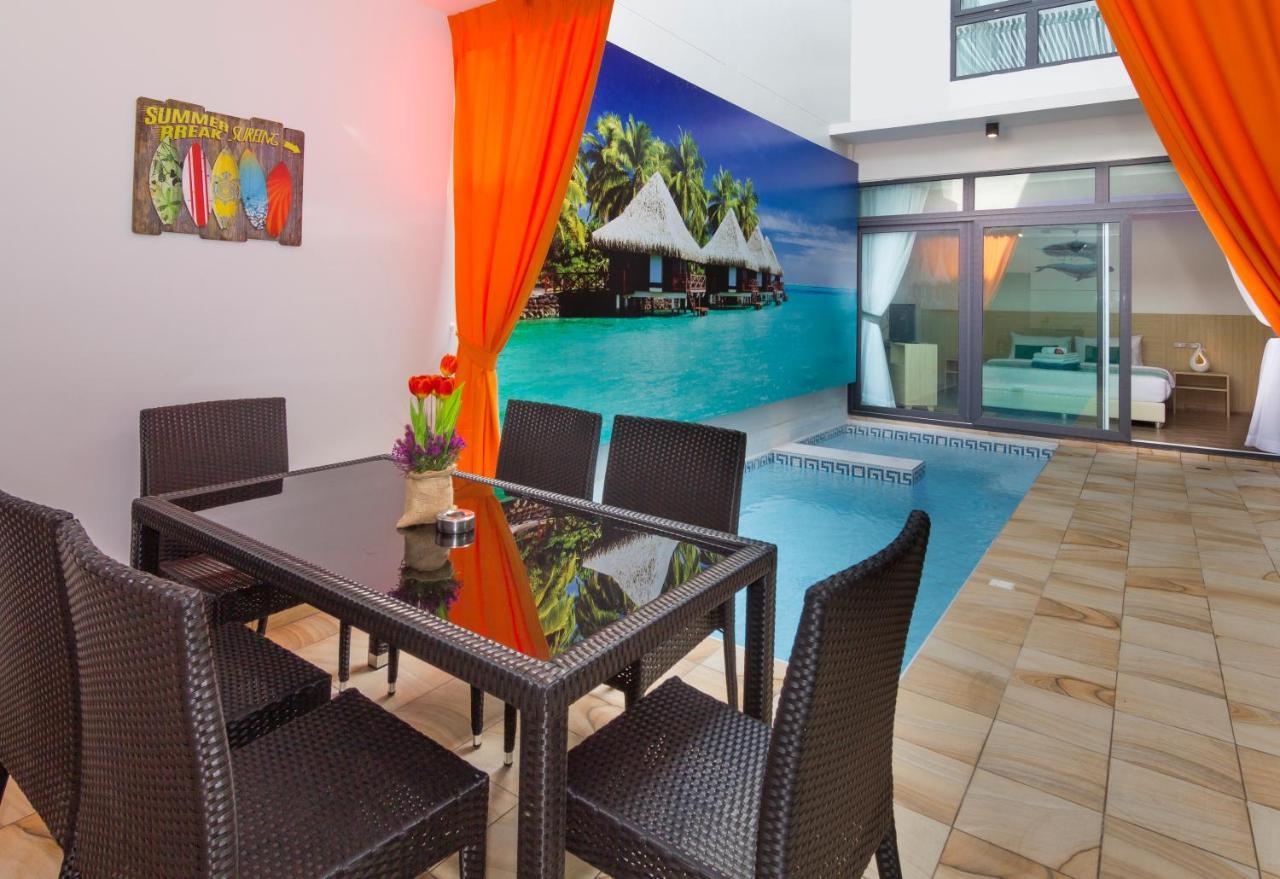 Tropicana Pool Villa