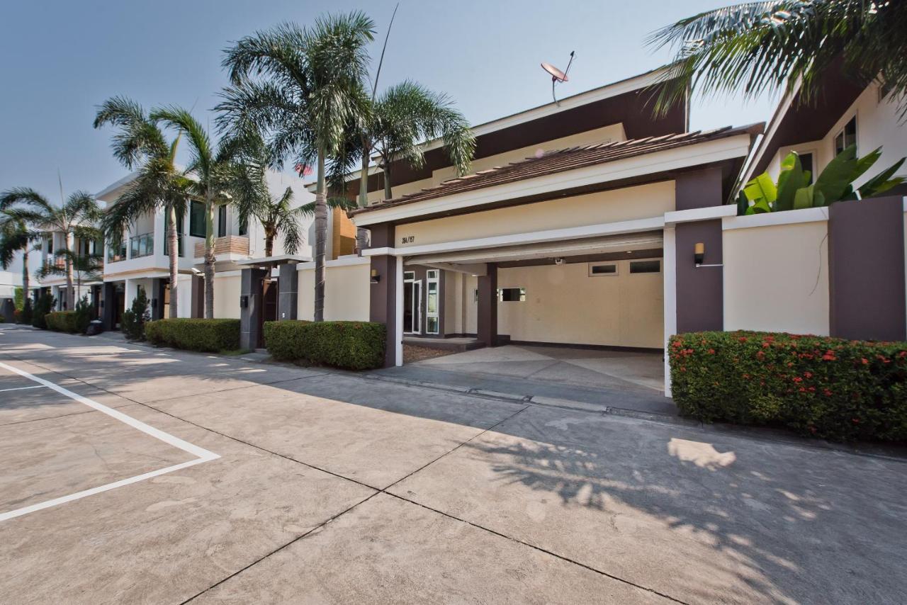 Villa Tropicana Pool