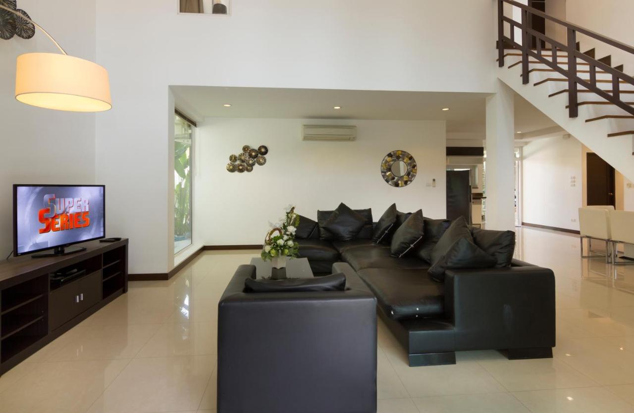 Villa Tropicana Pool *