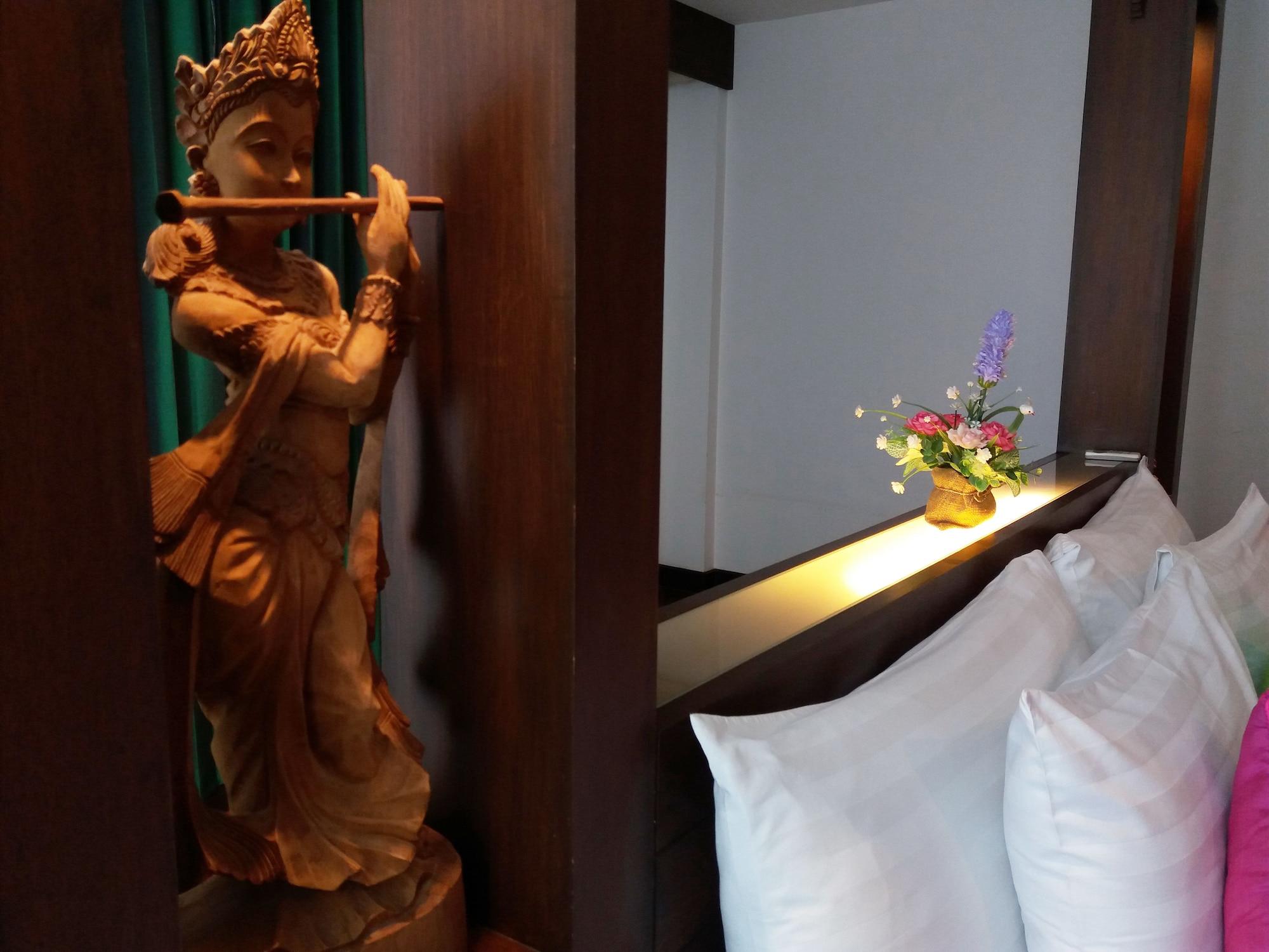 Hotel Nicha 3*