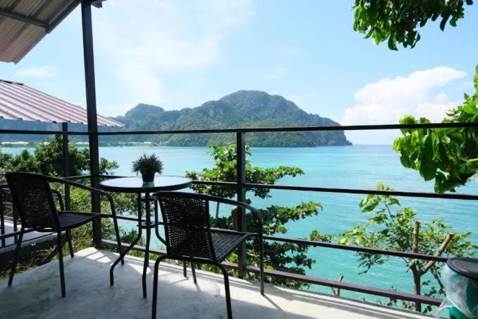 Seaside Inn Phi Phi Don