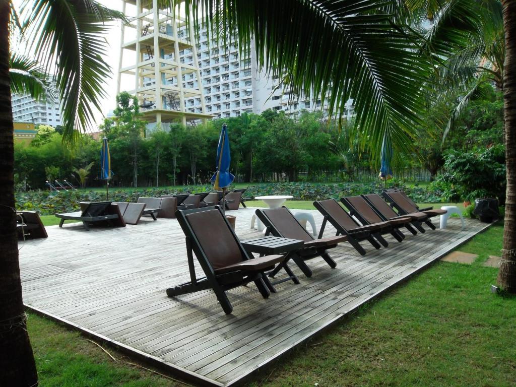 Hotel Thongbura 4*