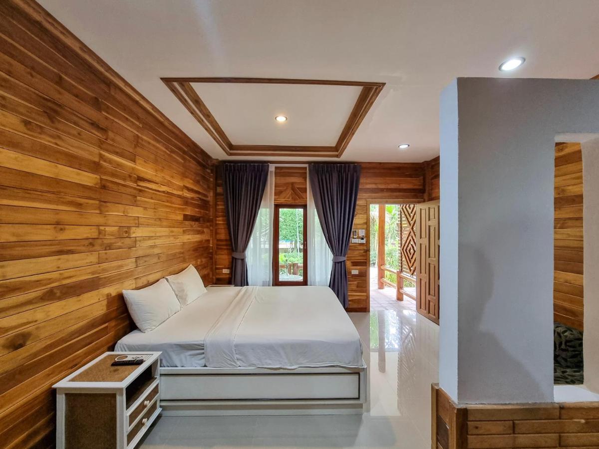 Phuvara Boutique Aonang 3*