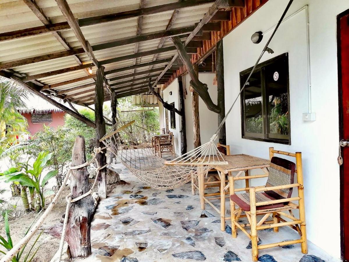 Guest house The Cafe *