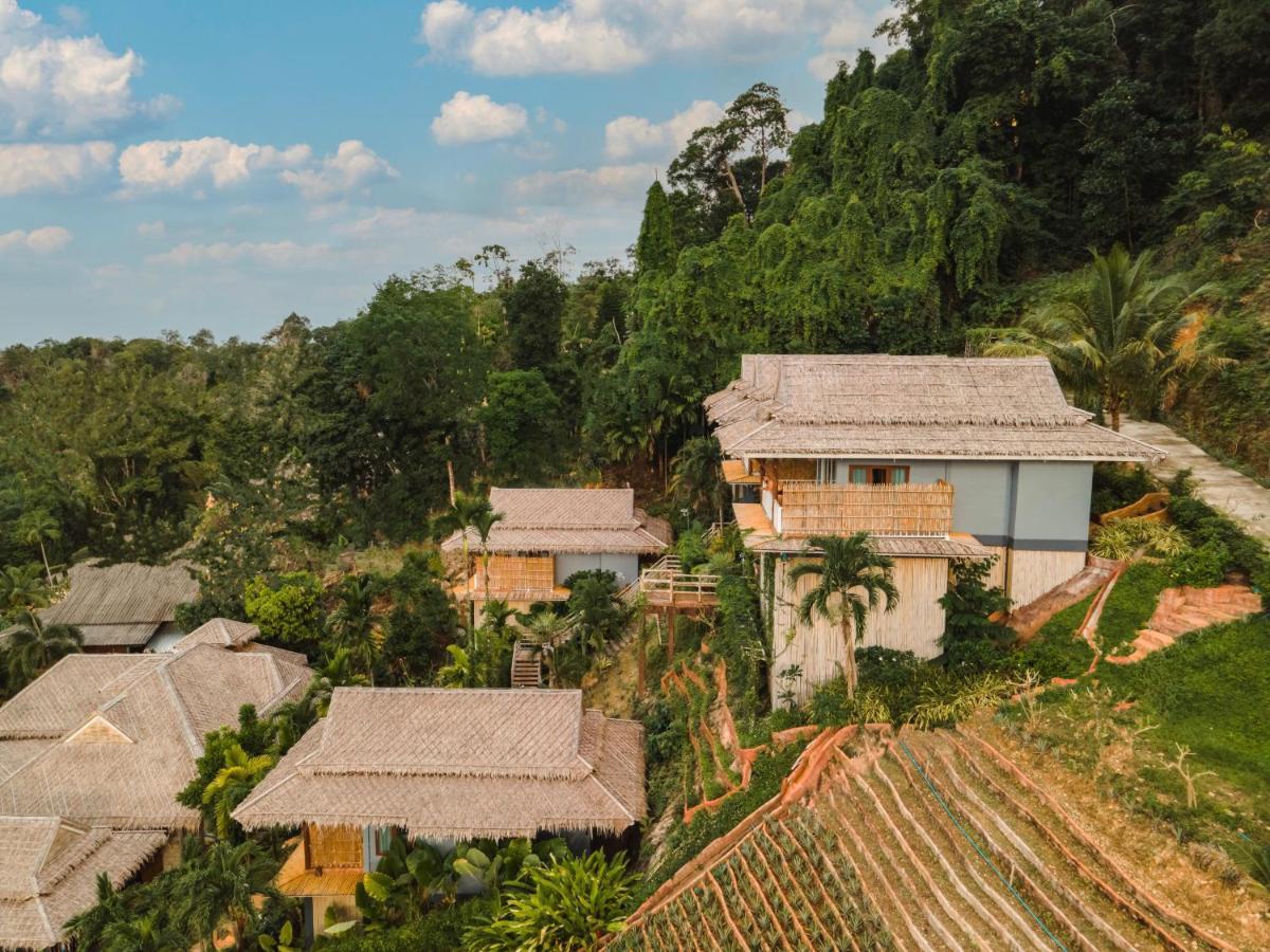 Casa de hóspedes Baan Phuvara Retreat - Romantic Jacuzzi Mountain View