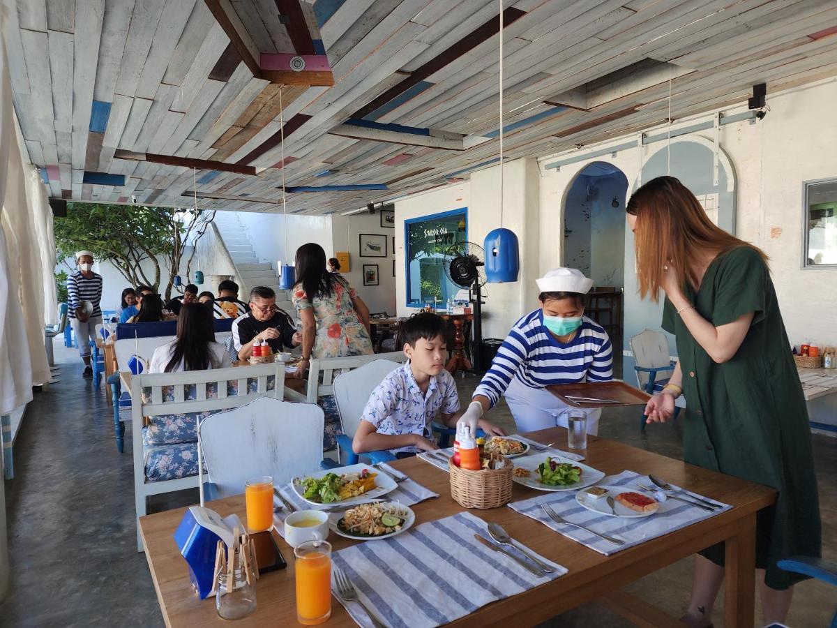 The Oia Resort 5*