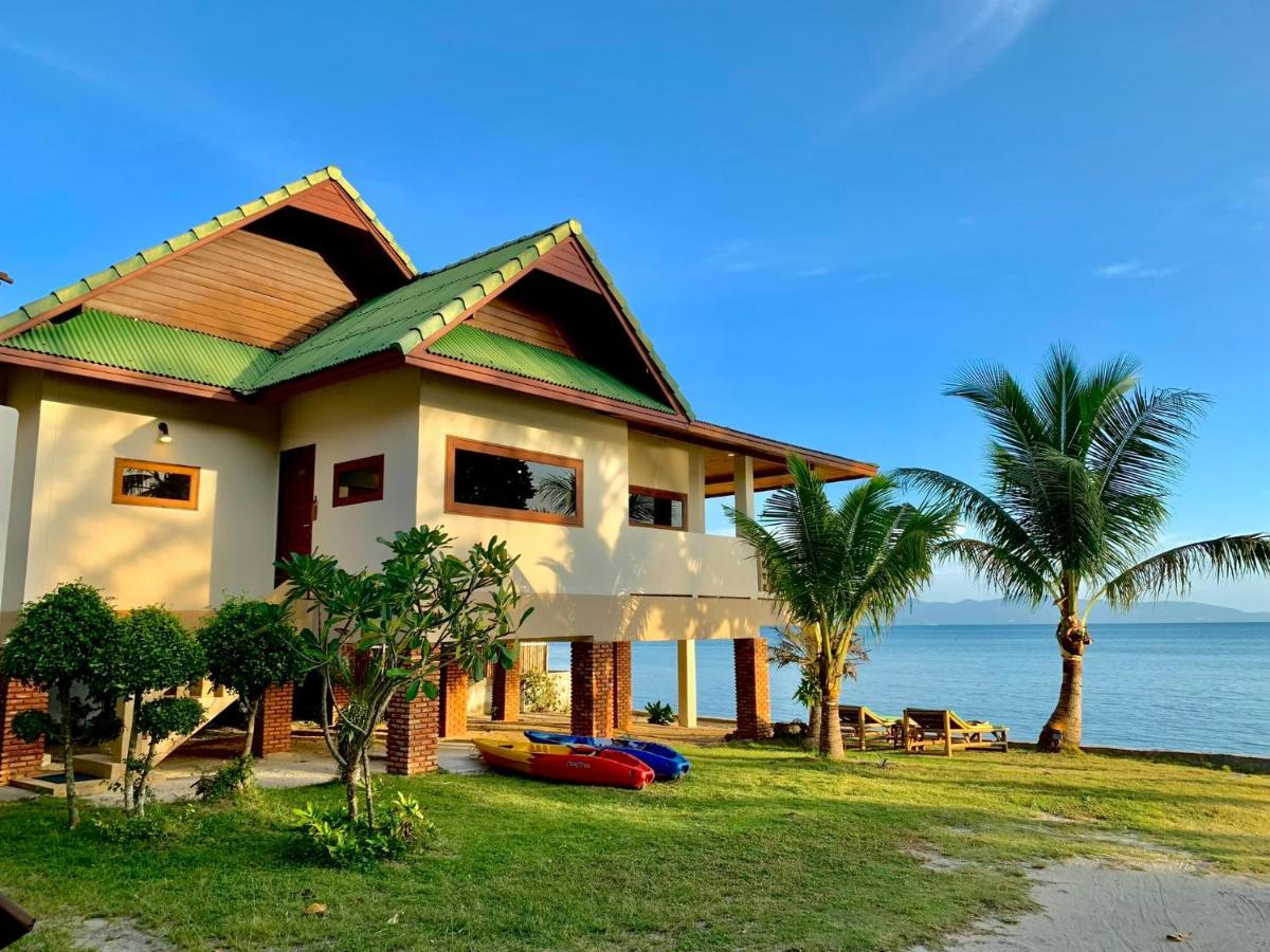 Three Rare & Private Front Guest house *