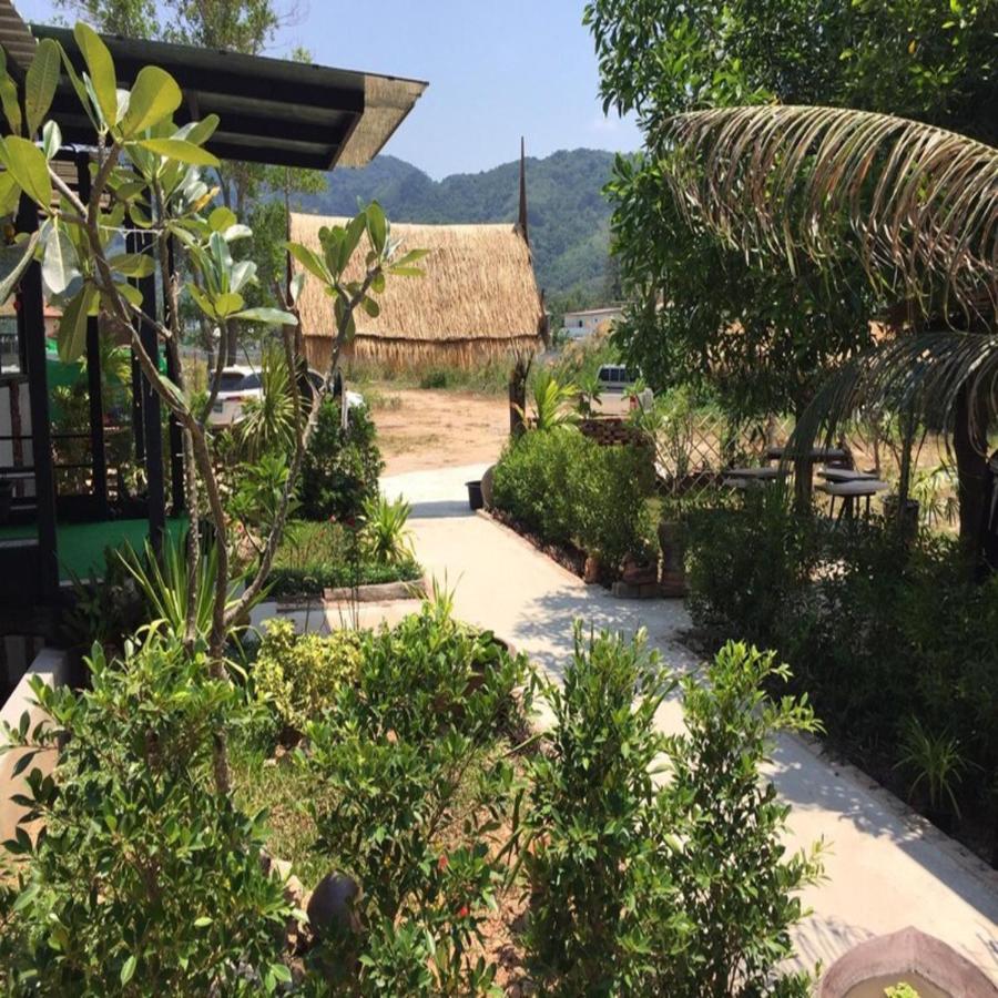 Hotel Oyo 503 Phuket Numnoi