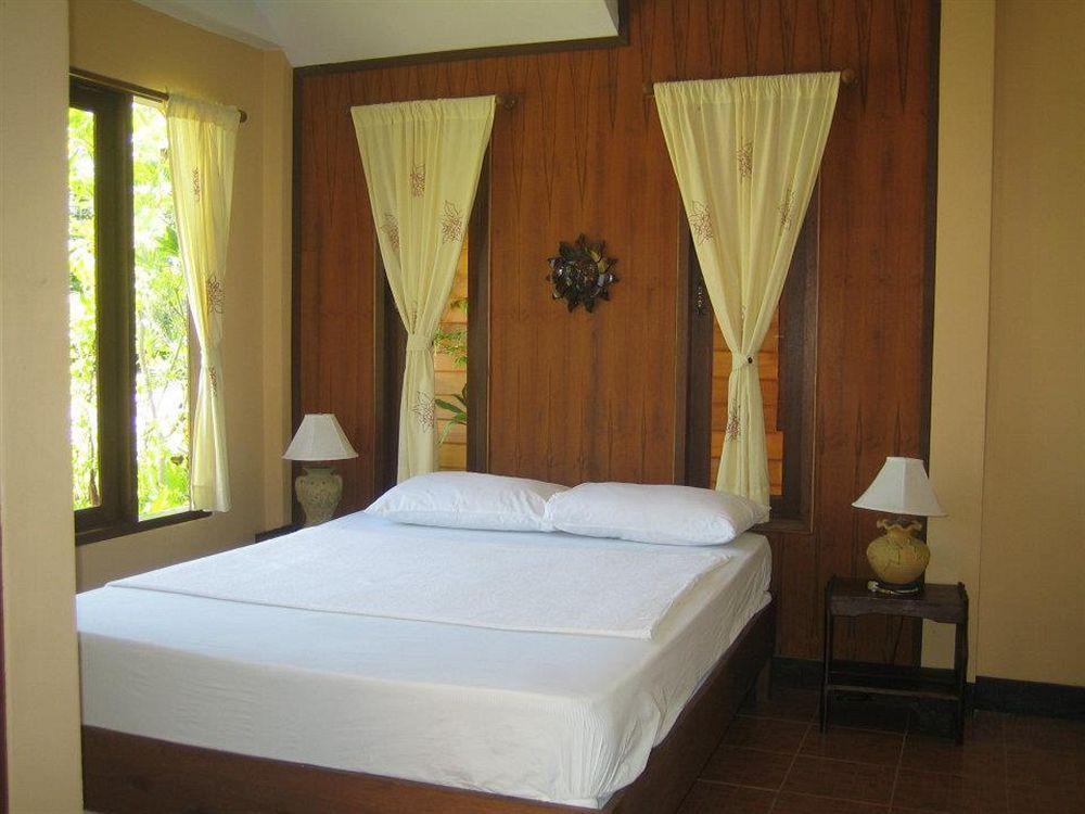 Sunset Resort