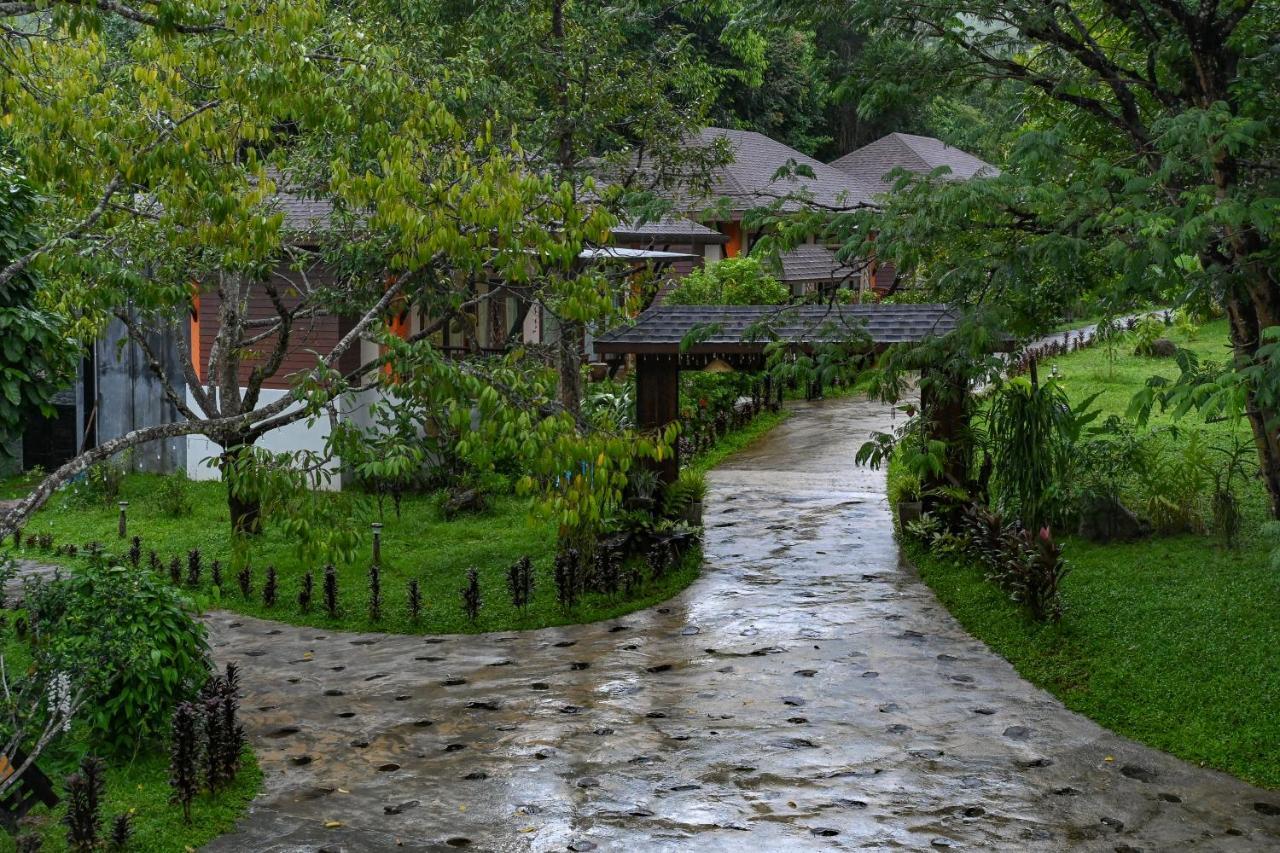 Cascade Tara Hotel