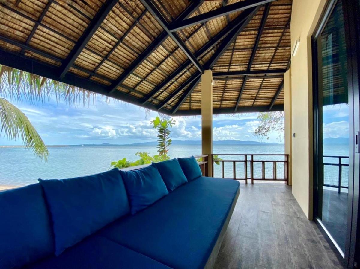 Absolute Beachfront 5*