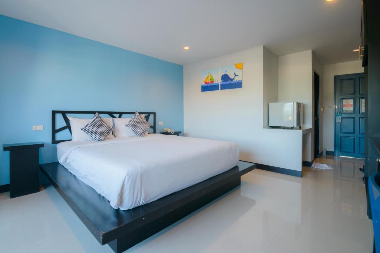 Hotel Sleep Whale 3*