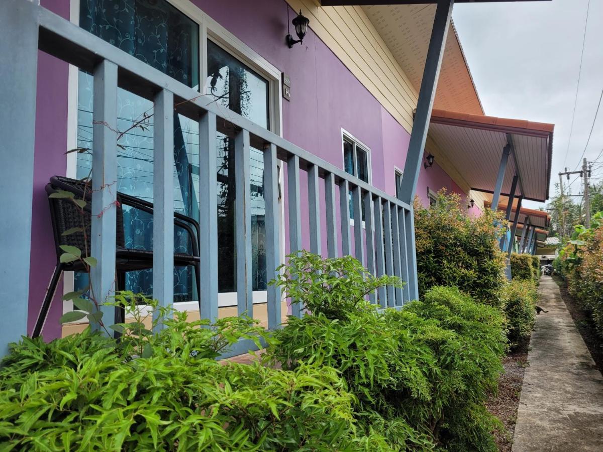 Baan Sri Lanta Guest house Koh Lanta