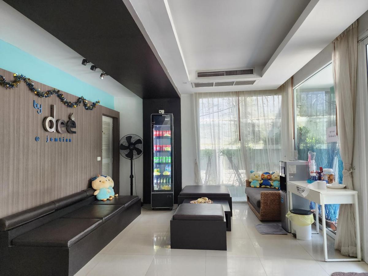 By Dee At Hotel Jomtien Beach