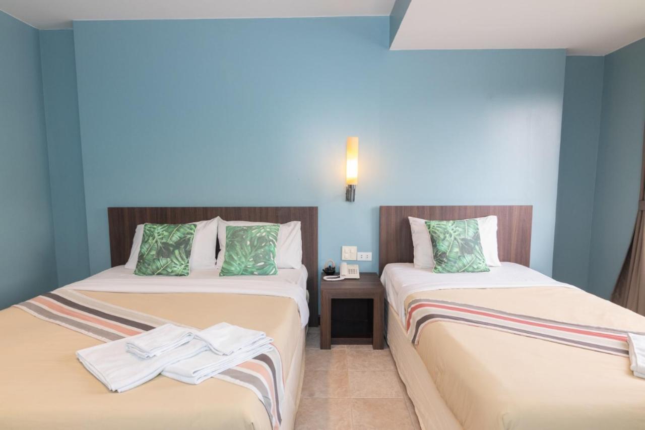 The Twelve Hotel 3*