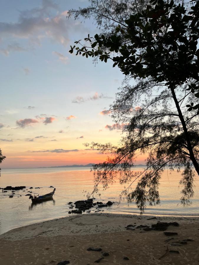 Krabi Bay Klong Muang Beach