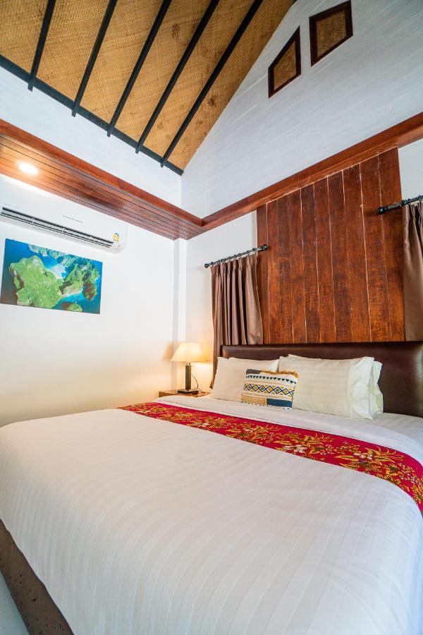 Hostel Chunut House *