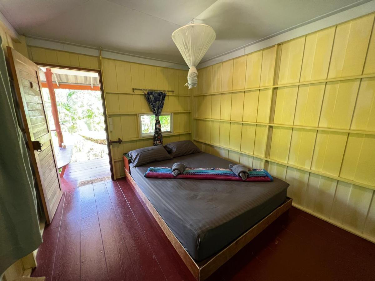 Lonely Groove Resort