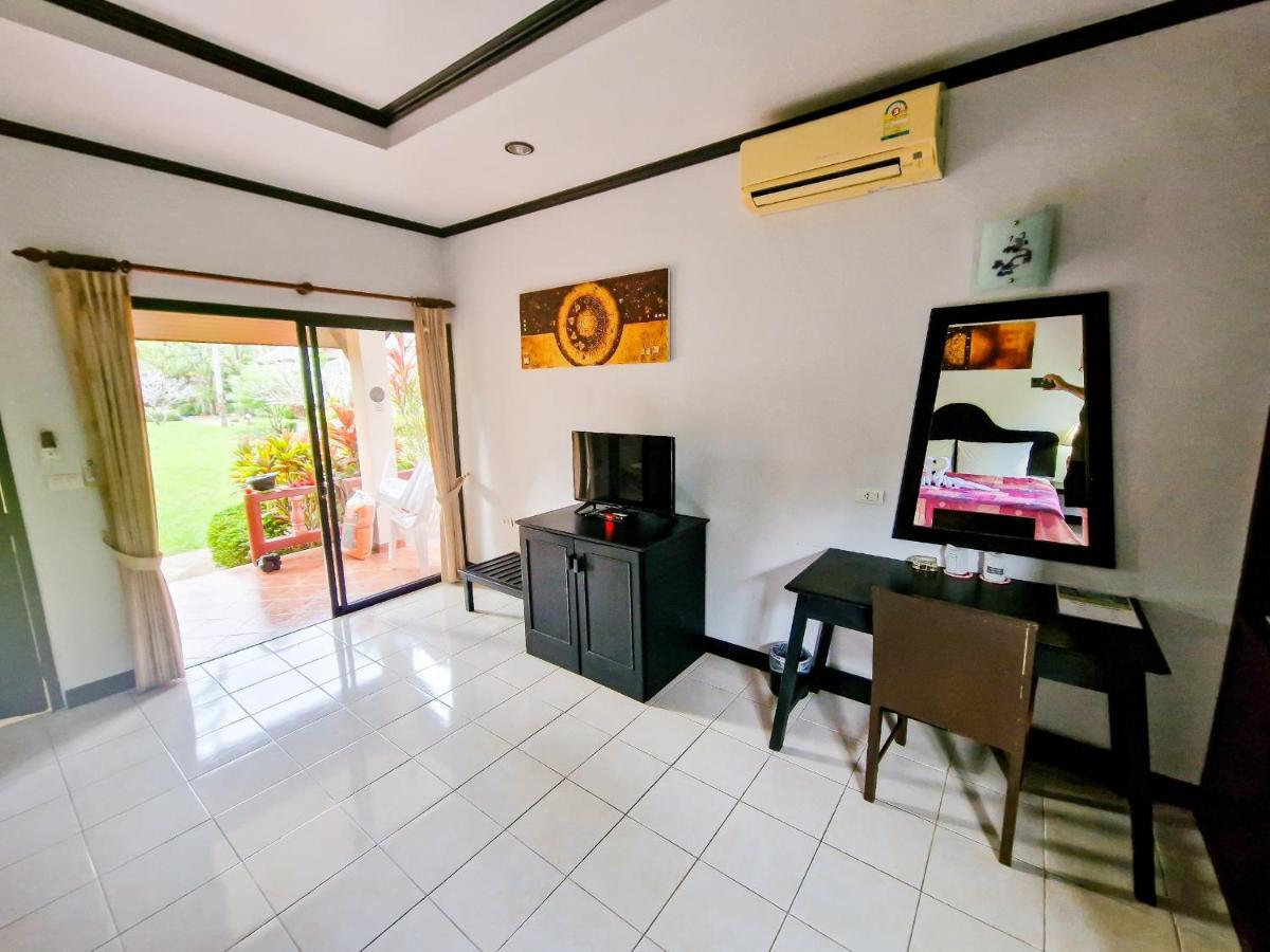 Jasmin - Sha Khao Lak