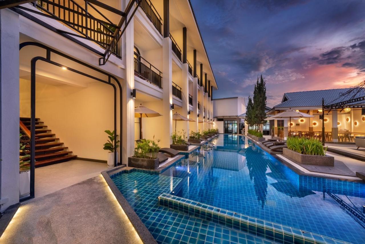 Ai Hotel