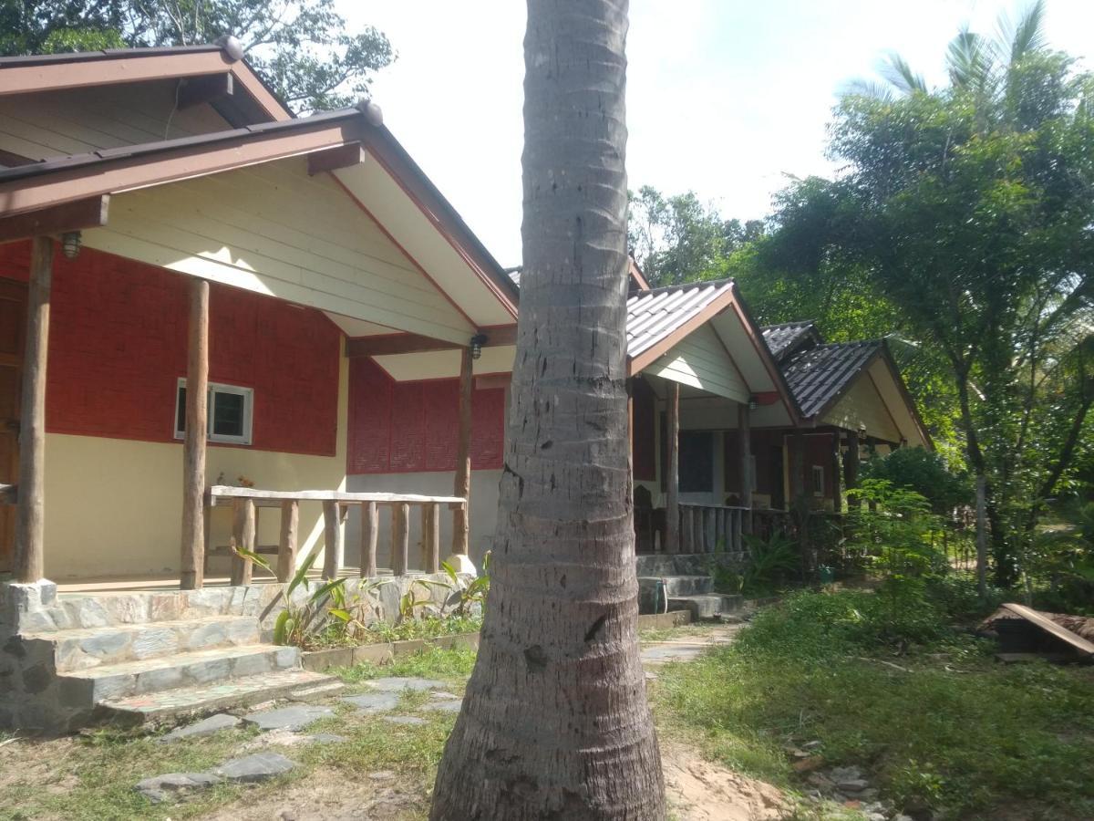 Relax Beach House Restaurant Koh Lanta
