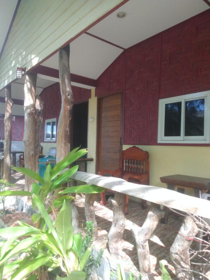 Relax Beach House Restaurant Holiday home Koh Lanta
