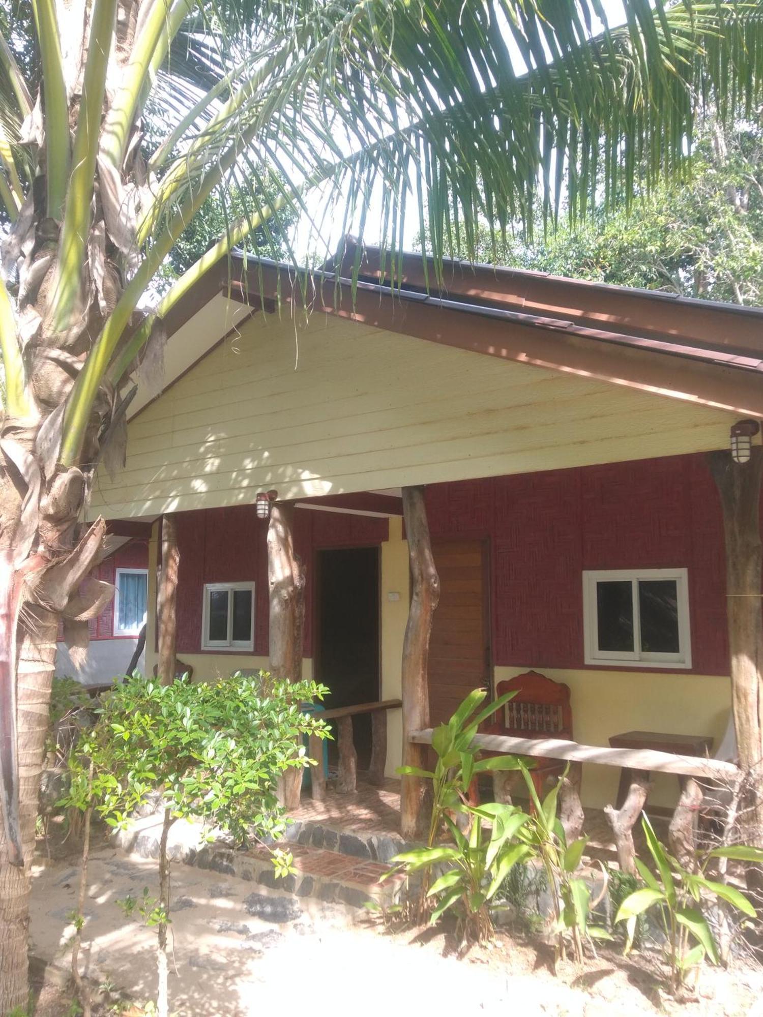Relax Beach House Restaurant Koh Lanta