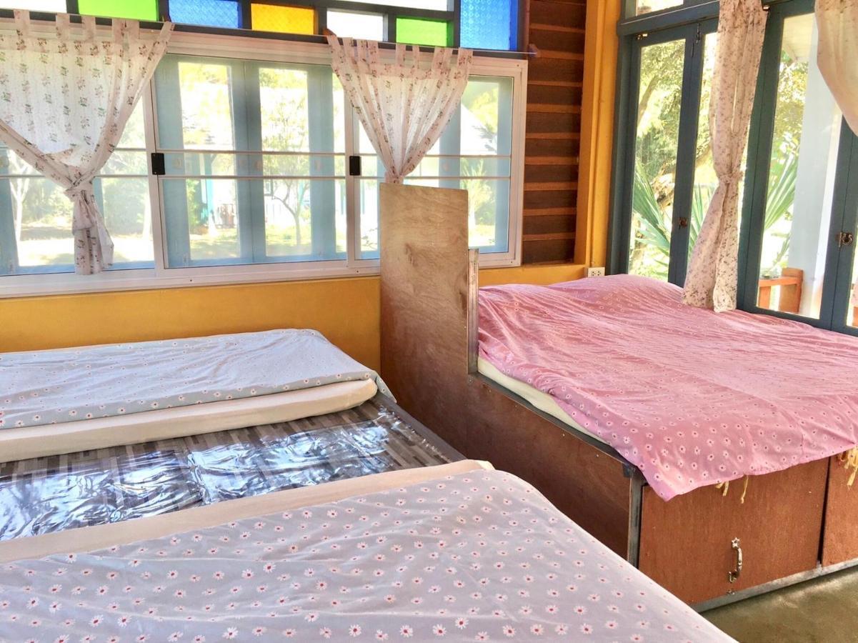 Flora Resort 3*
