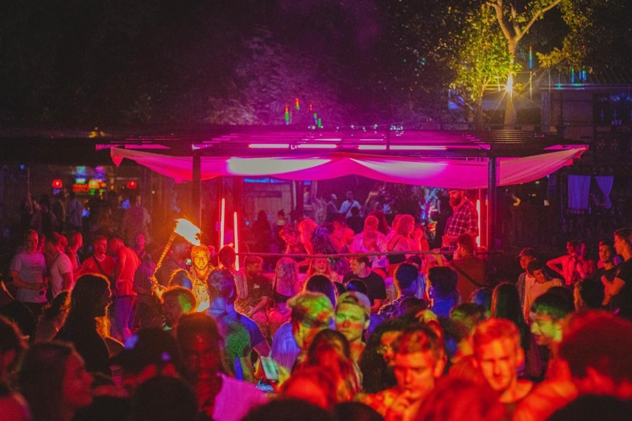 Hostel Revolution