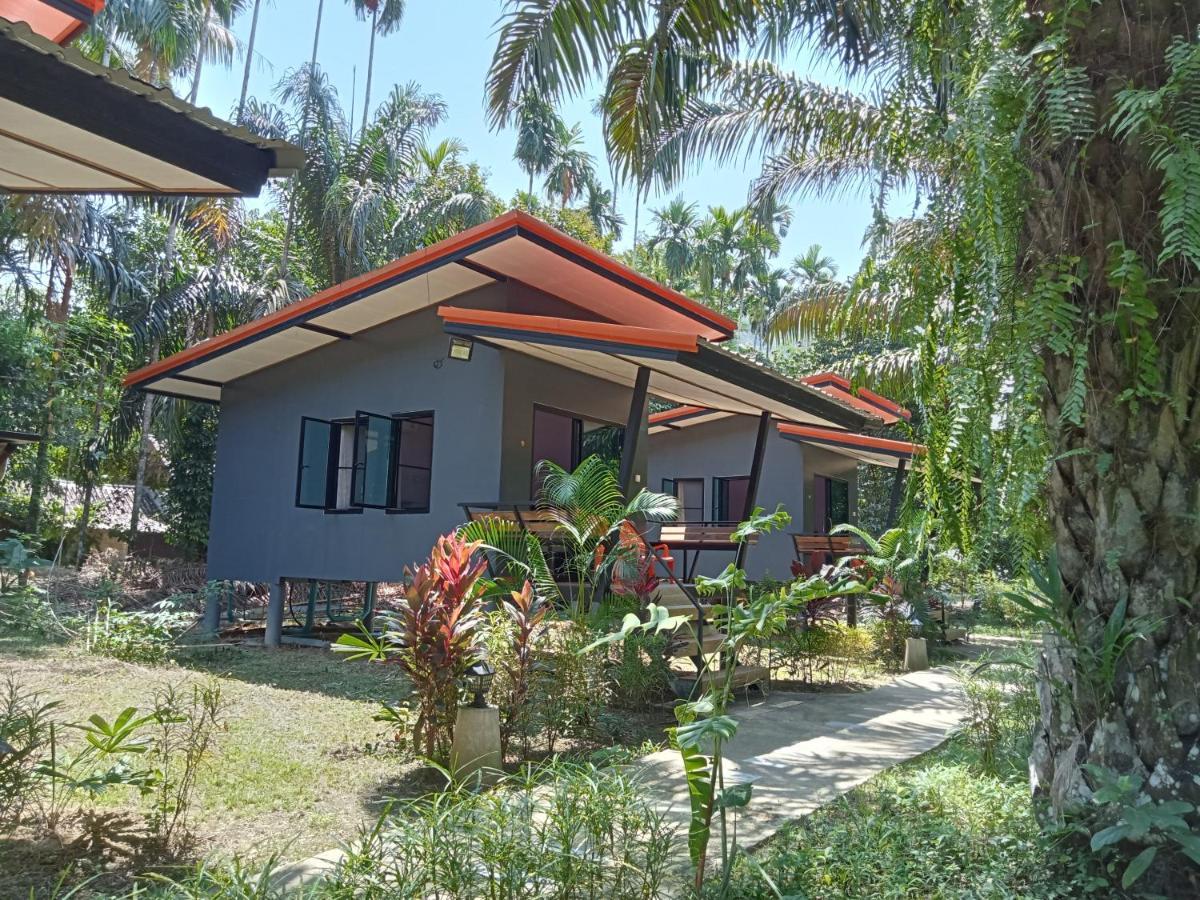 Khao Sok Palm Garden
