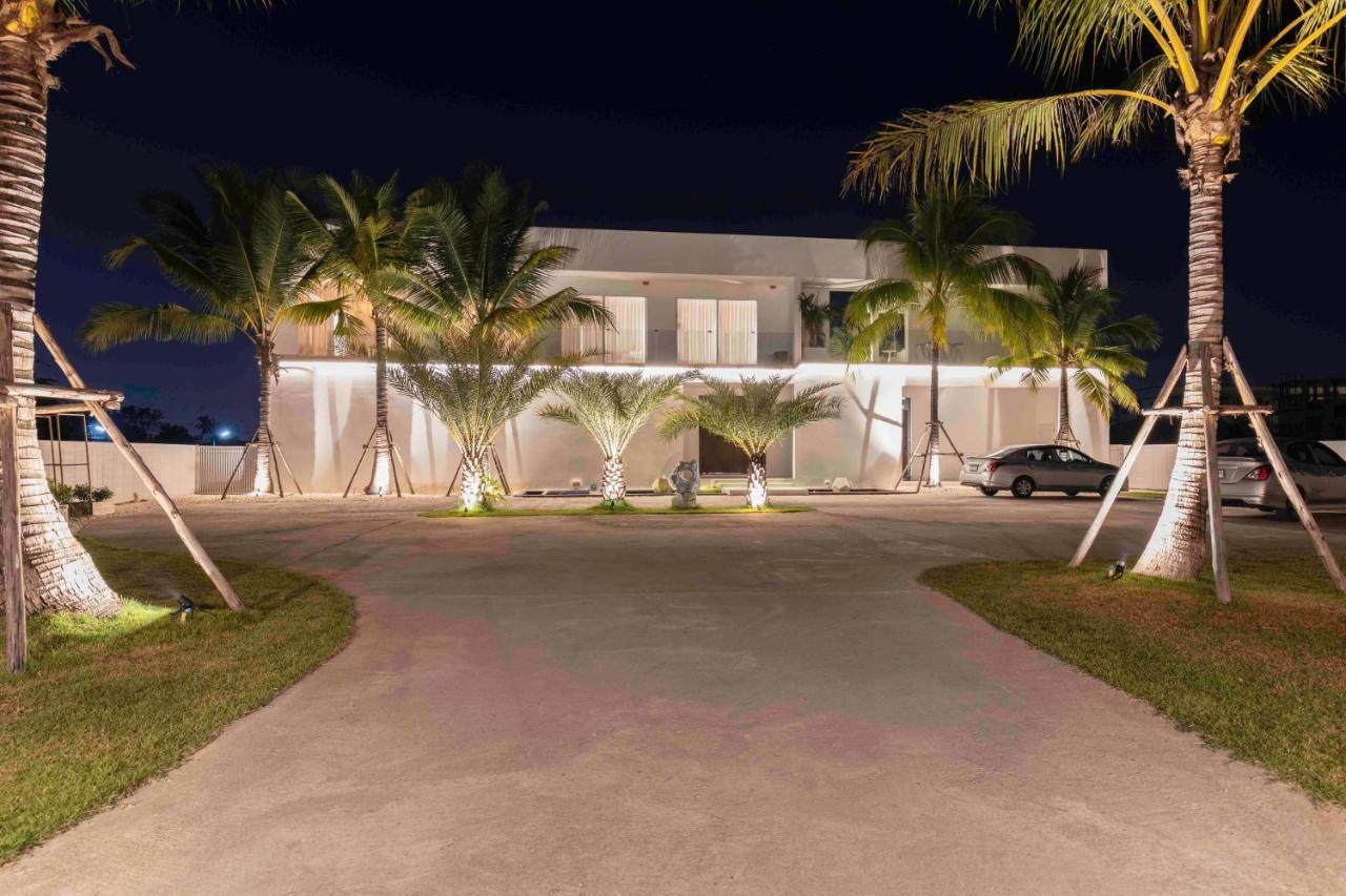 Palm - Award Winning Modern Luxury & Exclusive Villa *
