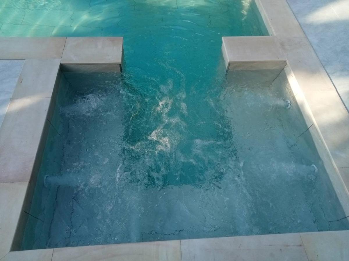 Villa Tamarind *