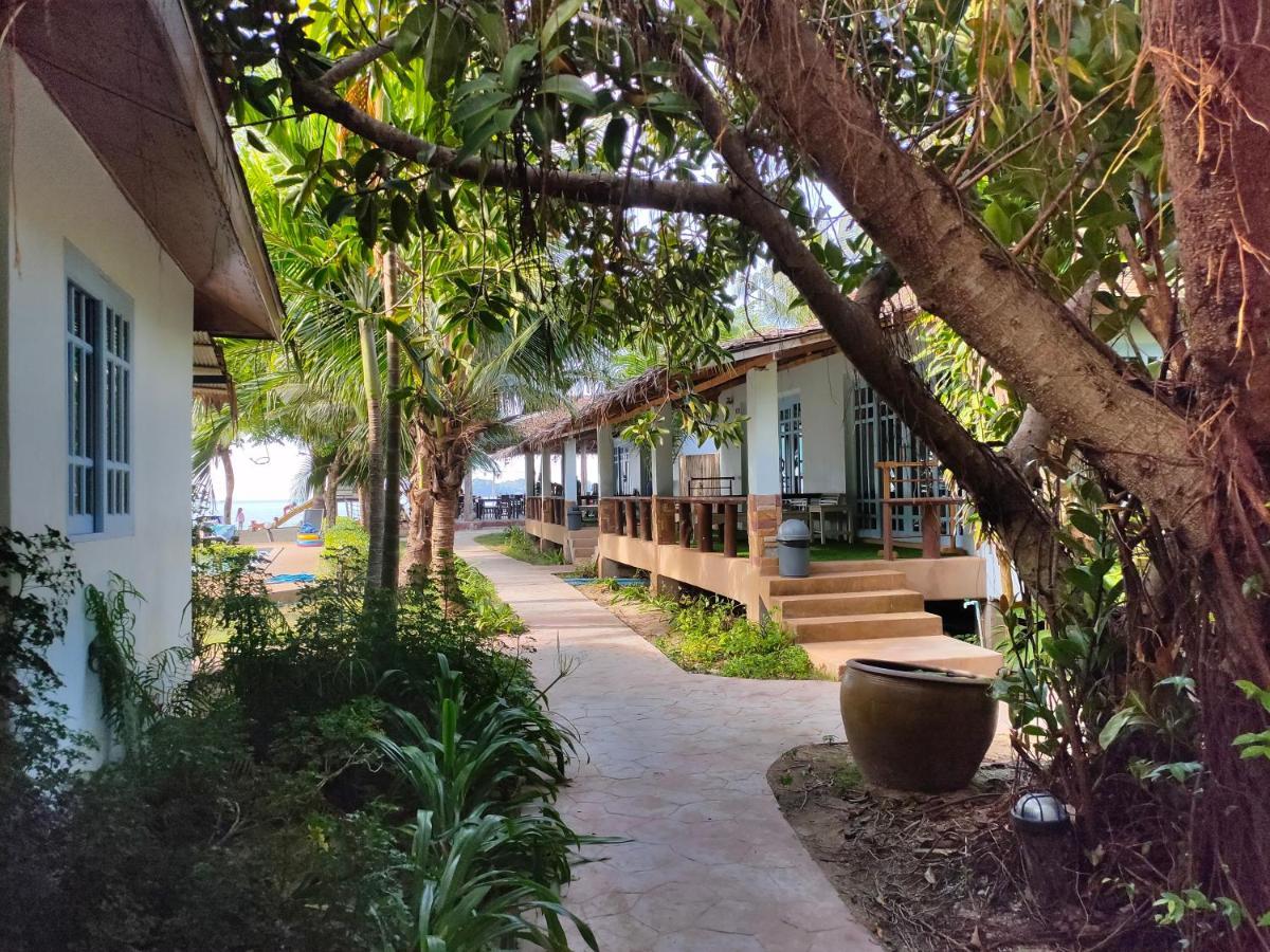 Resort Banana 3*