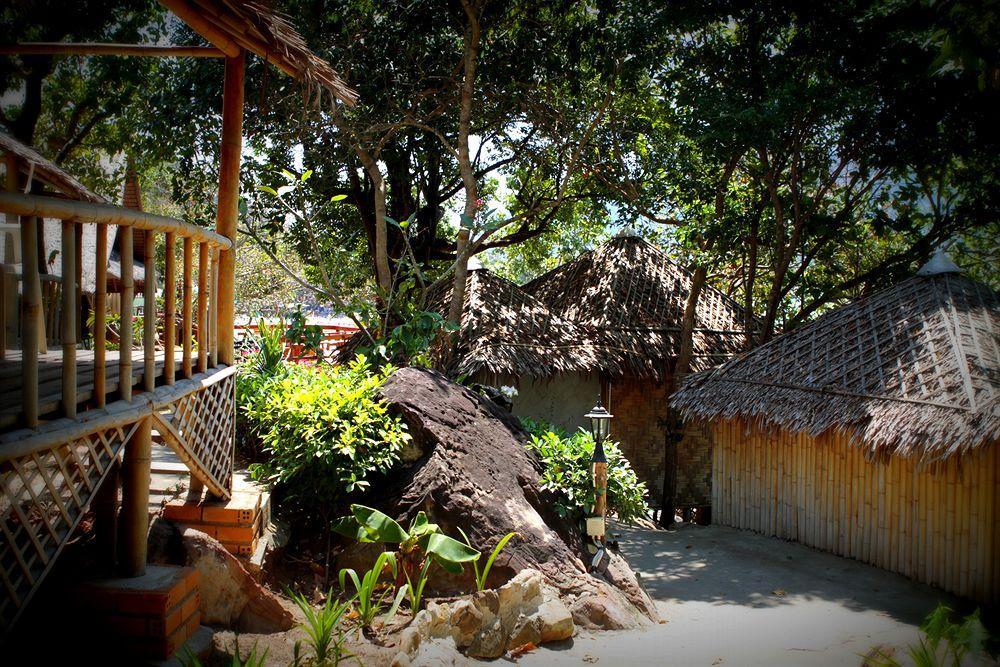 Cozy Seafront 2* Phi Phi Don