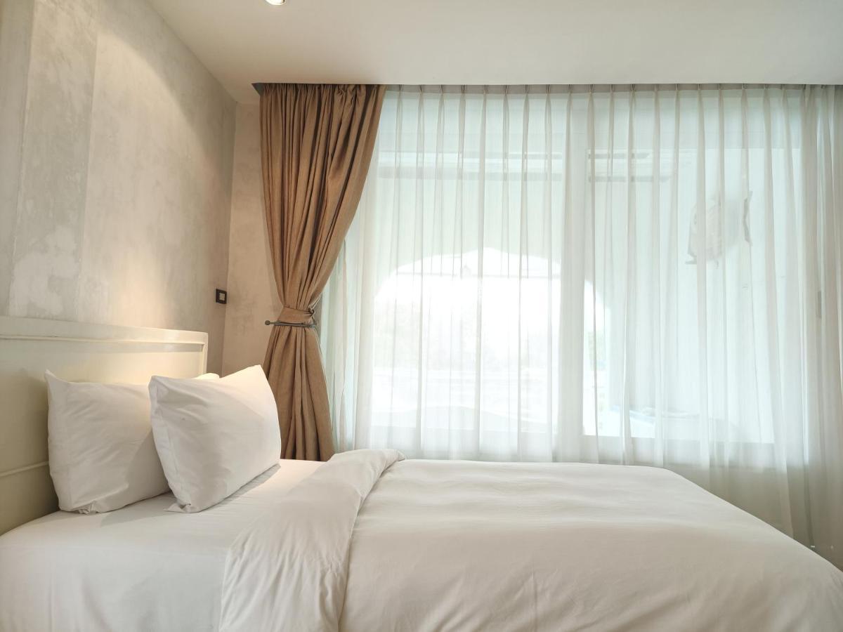 The Oia Resort