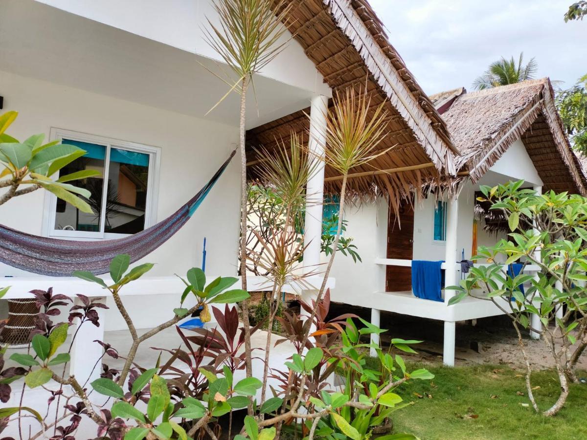 Terrace Baan Tai