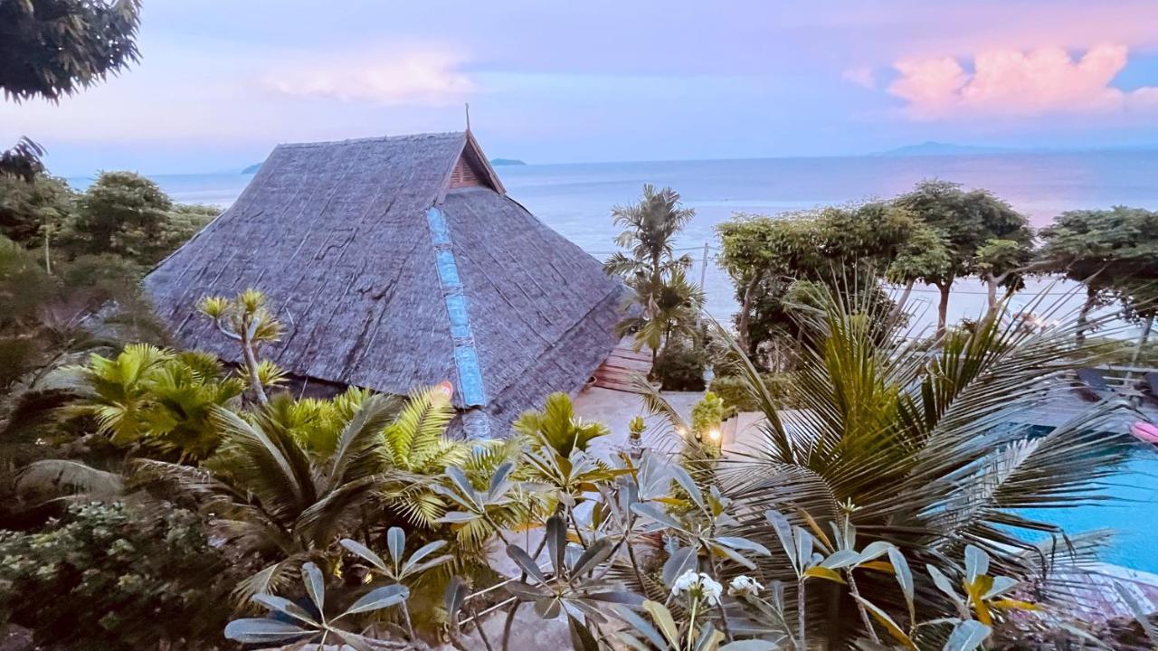 Phu 4* Phi Phi Don